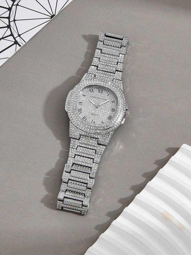 A Square Dial Watch With Diamonds, Starry Sky, Bar Scale, Stable Timekeeping