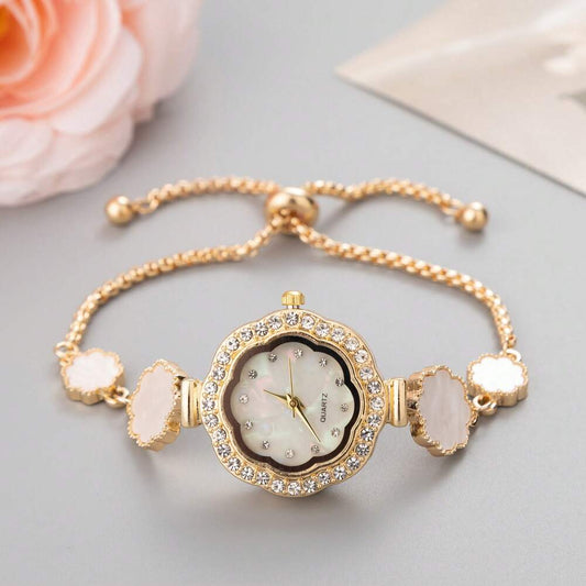 New Arrival Casual Flower Design Women's Wristwatch, With Cute Small Dial, Crystal Decorated Floral Strap, Alloy Quartz Watch