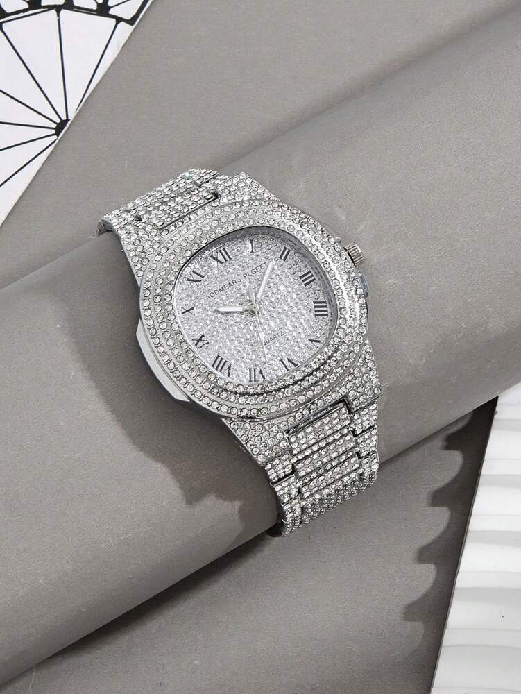A Square Dial Watch With Diamonds, Starry Sky, Bar Scale, Stable Timekeeping