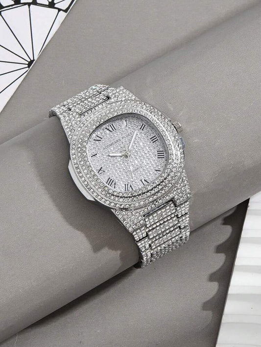 A Square Dial Watch With Diamonds, Starry Sky, Bar Scale, Stable Timekeeping
