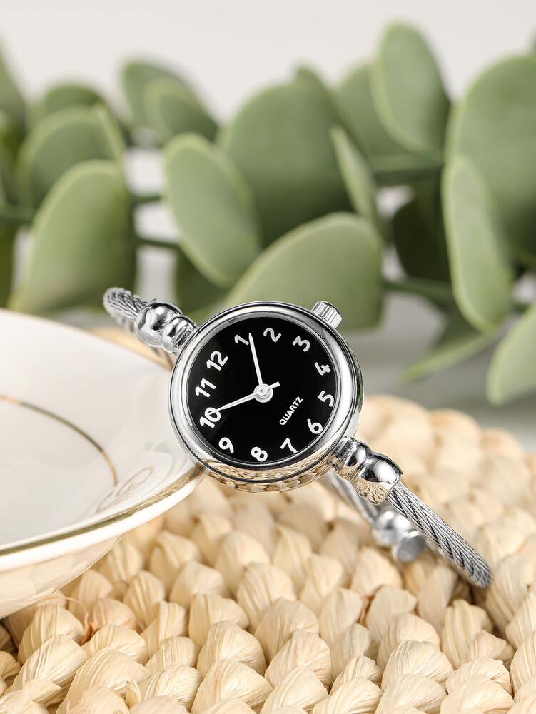 1pc Vintage Retro Roman Numeral Women Quartz Wrist Watch