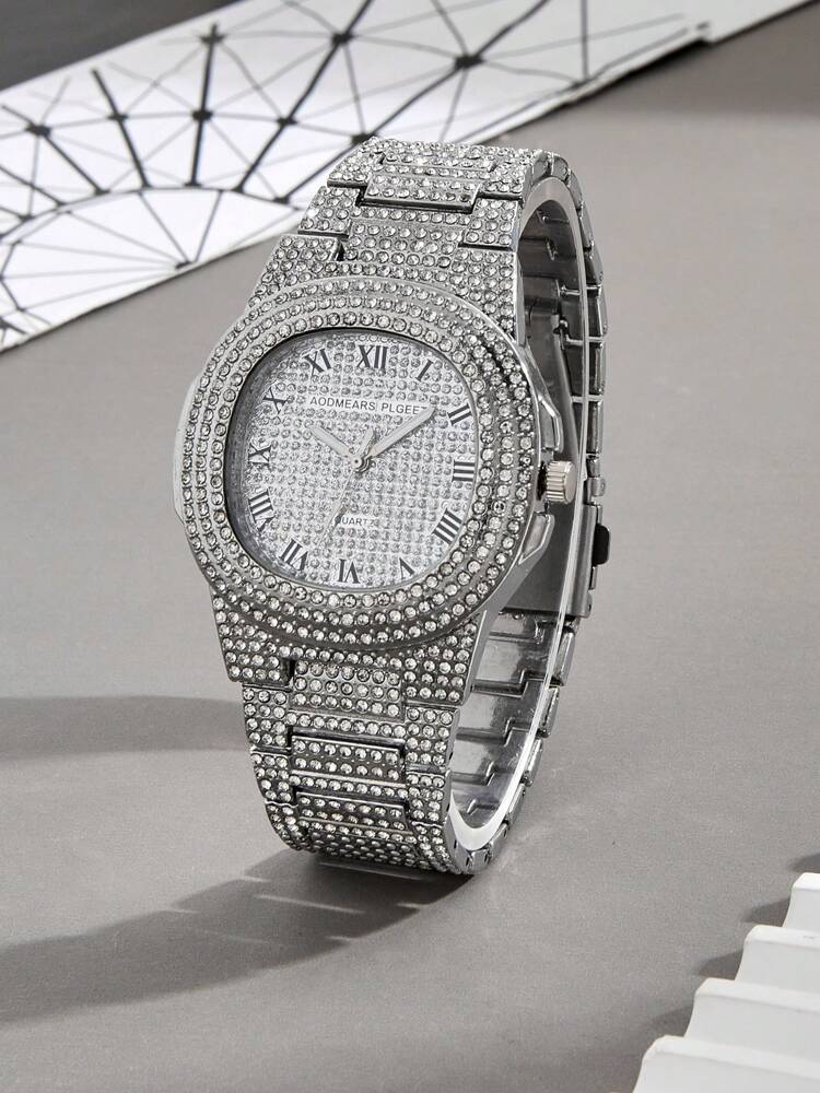 A Square Dial Watch With Diamonds, Starry Sky, Bar Scale, Stable Timekeeping