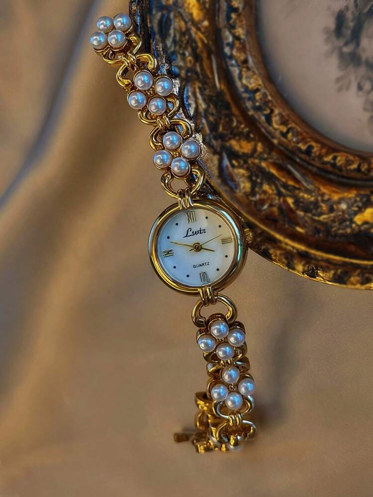 Women's Elegant Pearl Inlaid Luxury Quartz Watch – French Retro Style with Mother-of-Pearl Dial